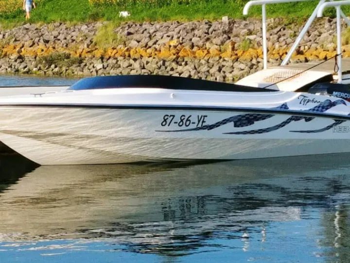 Beekman Typhoon huren in Sliedrecht