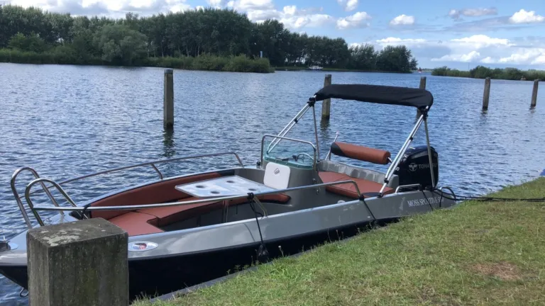 Speedboot Moss Sportive 500 in Goes